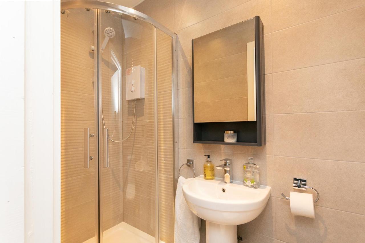 Hoemli Smart City Centre Apartment Leicester Ngoại thất bức ảnh
