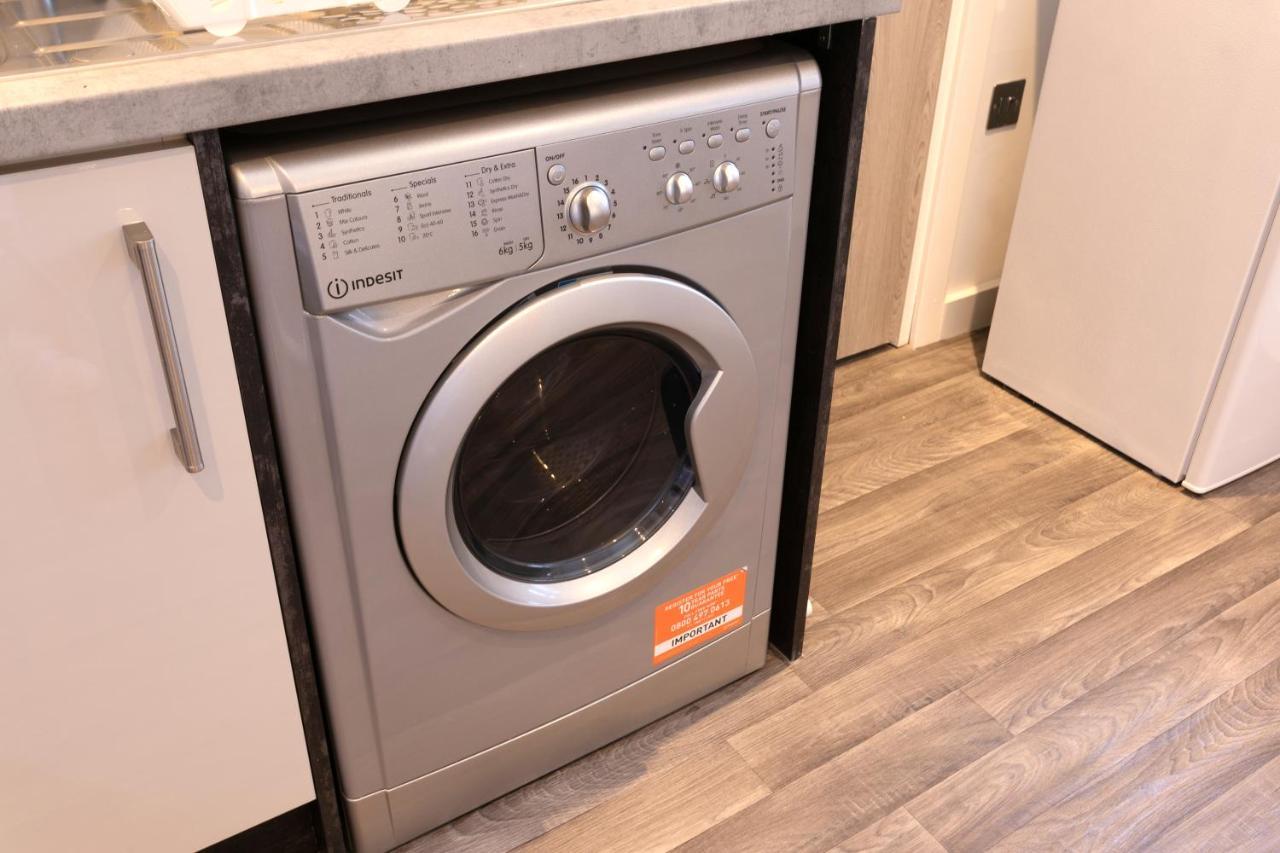 Hoemli Smart City Centre Apartment Leicester Ngoại thất bức ảnh